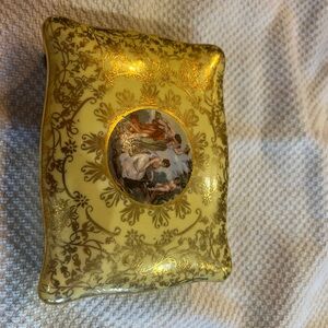Marks & Rosenfeld Vintage Baroque Style Decorative Gold and Yellow Trinket Box
